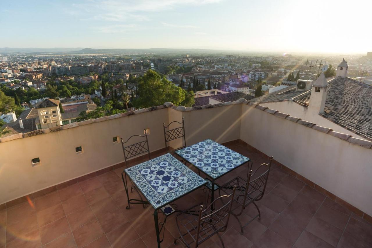 Montevive, Disfruta Los Atardeceres Unicos De Granada En Nuestra Terraza Exterior foto