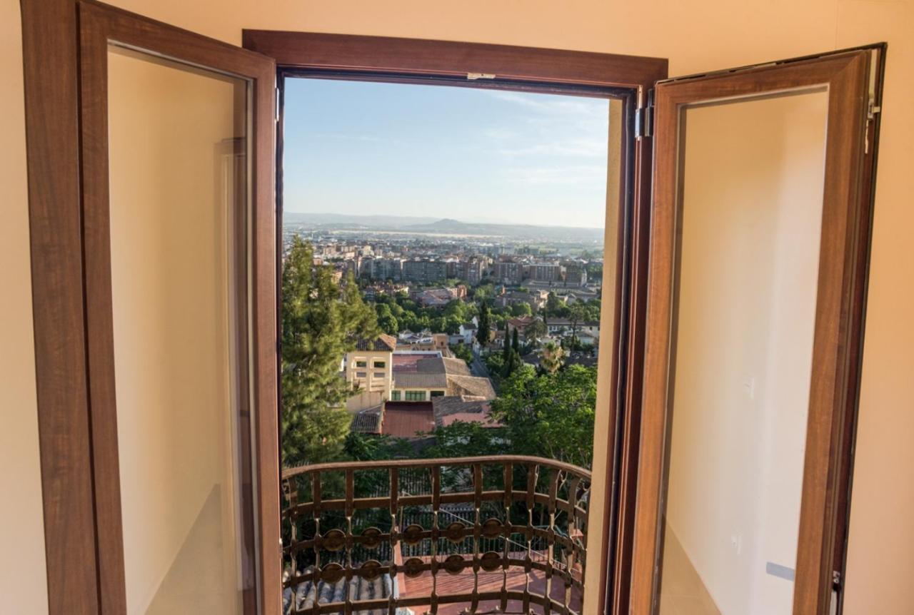 Montevive, Disfruta Los Atardeceres Unicos De Granada En Nuestra Terraza Exterior foto